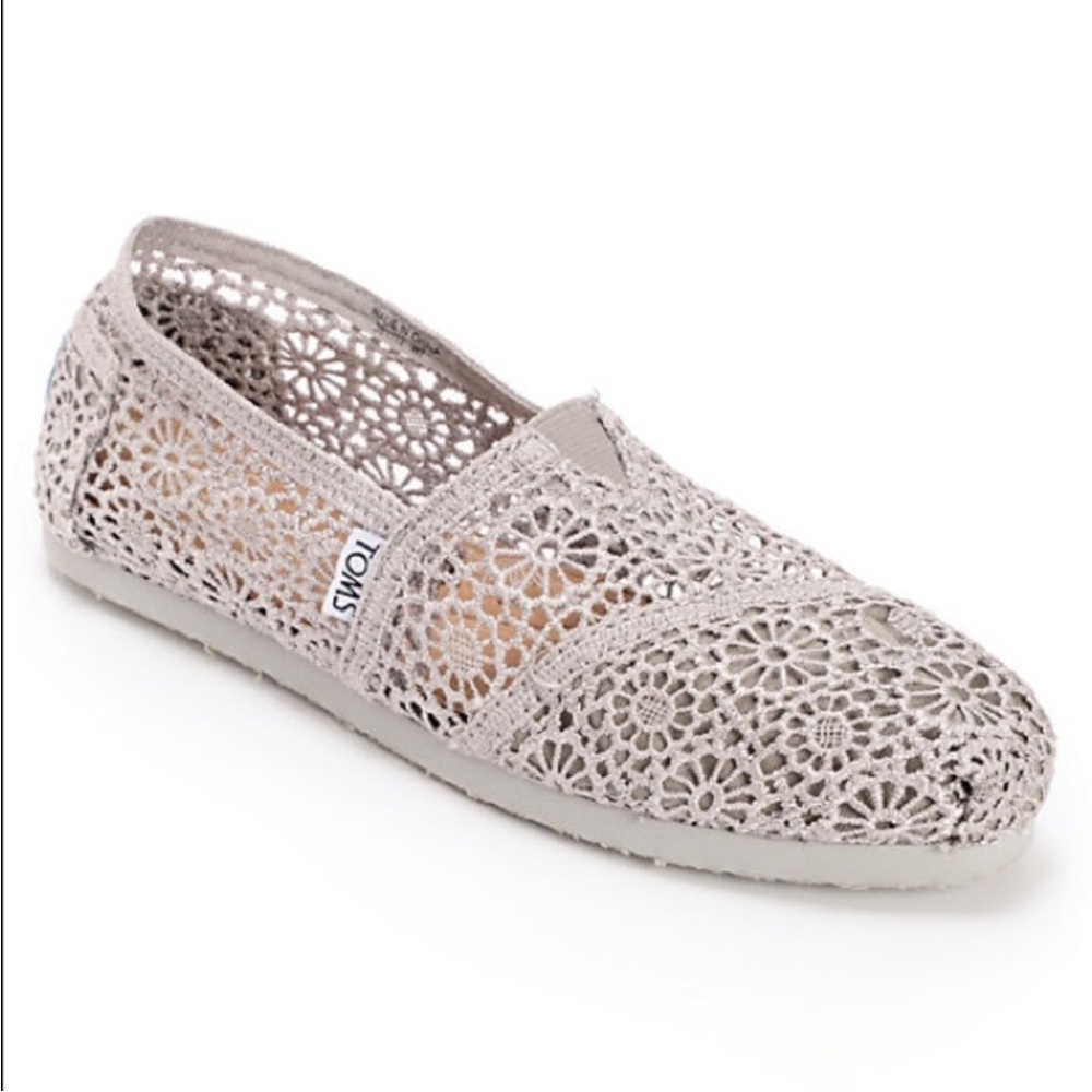 TOMS Classic Silver Morocco Crochet Flats 6.5